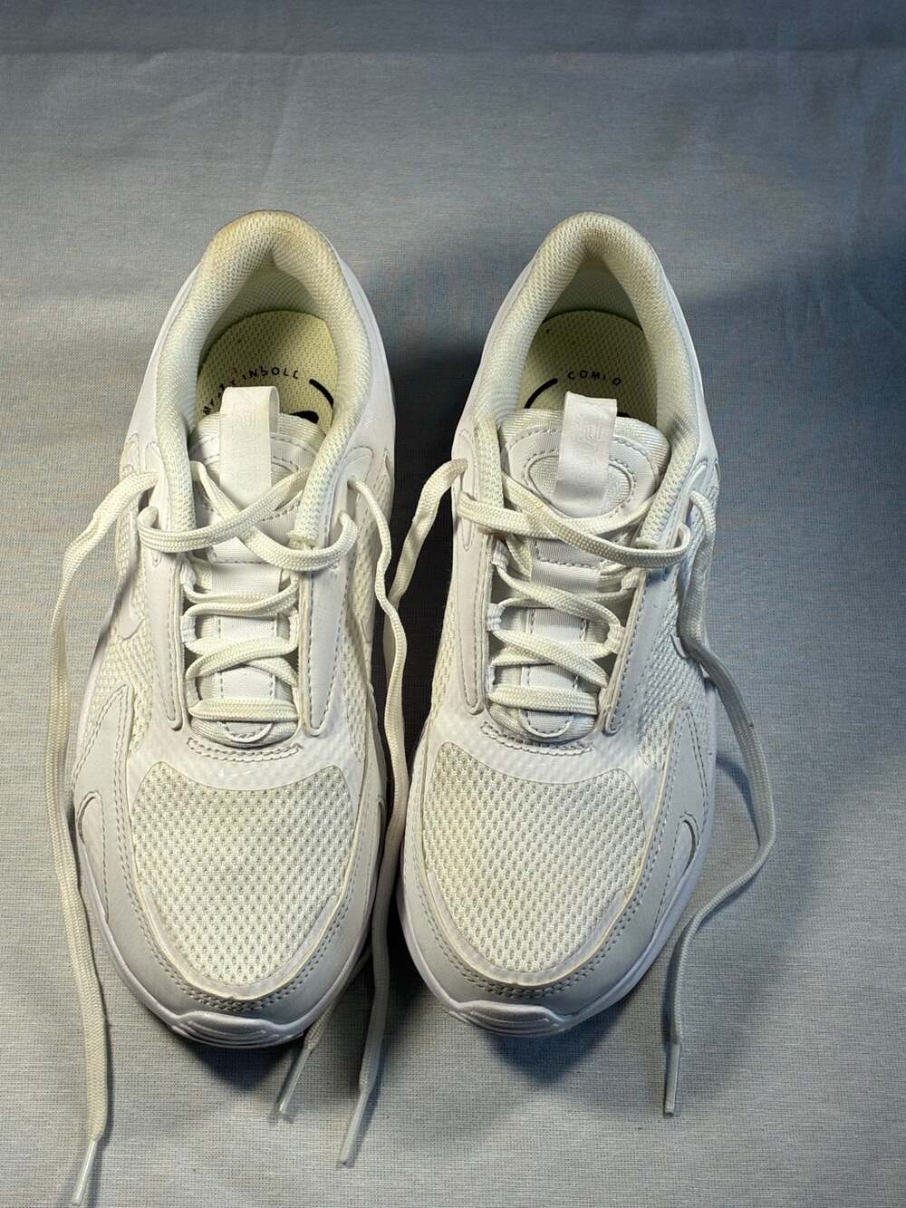 Nike Air Max Nuaxis Triple White Sneakers Athletic Running Shoes size 6.5